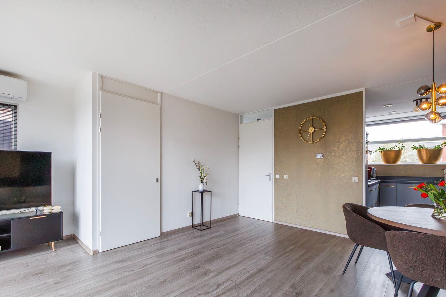 Photo 5 of Begoniastraat 19