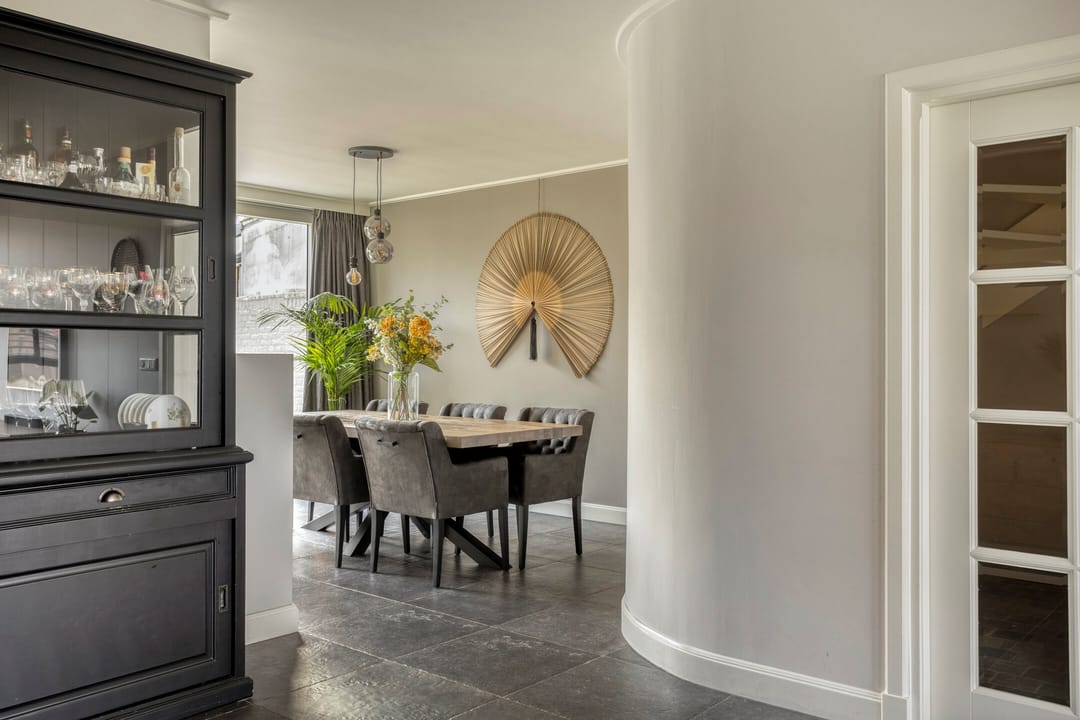 Photo 7 of van den Eijndelaan 43