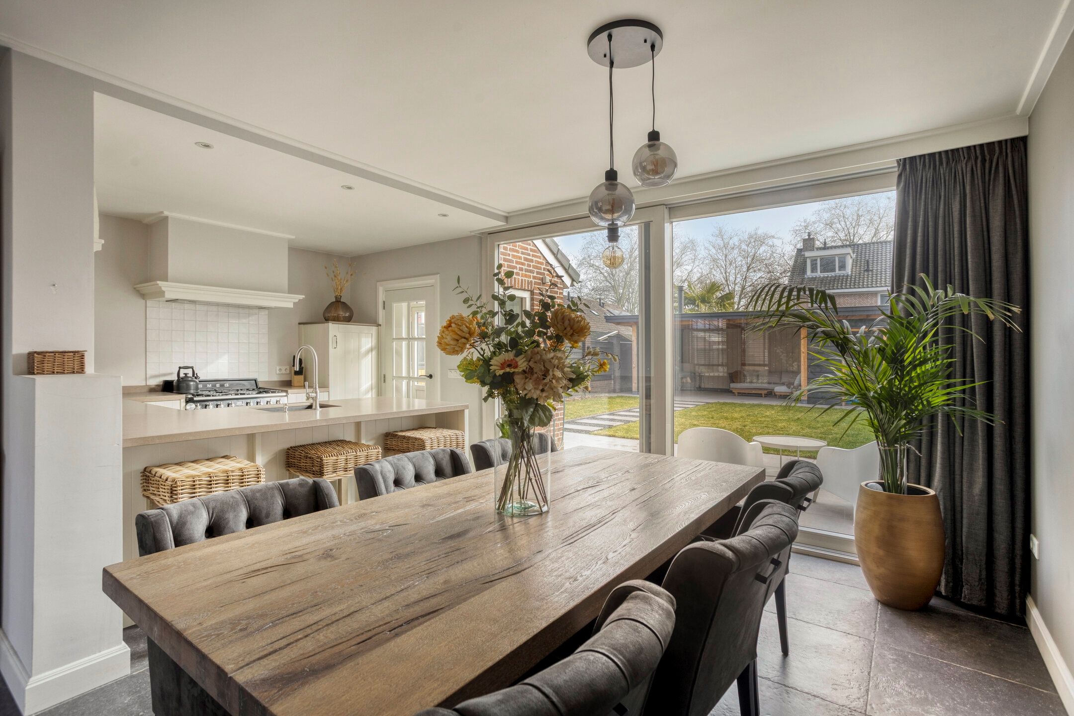 Photo 9 of van den Eijndelaan 43