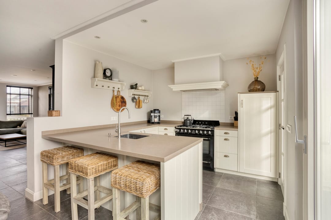 Photo 11 of van den Eijndelaan 43