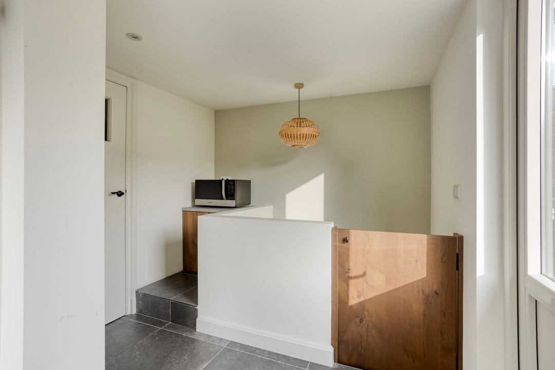 Photo 16 of van den Eijndelaan 43