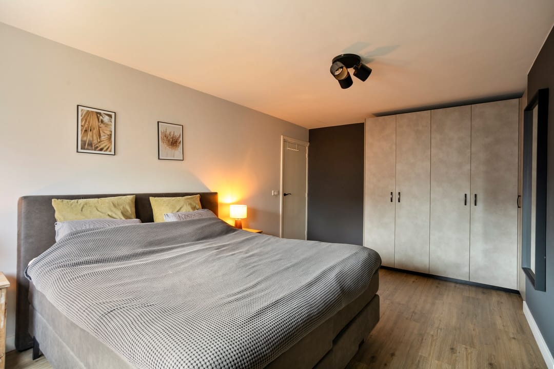 Photo 26 of van den Eijndelaan 43