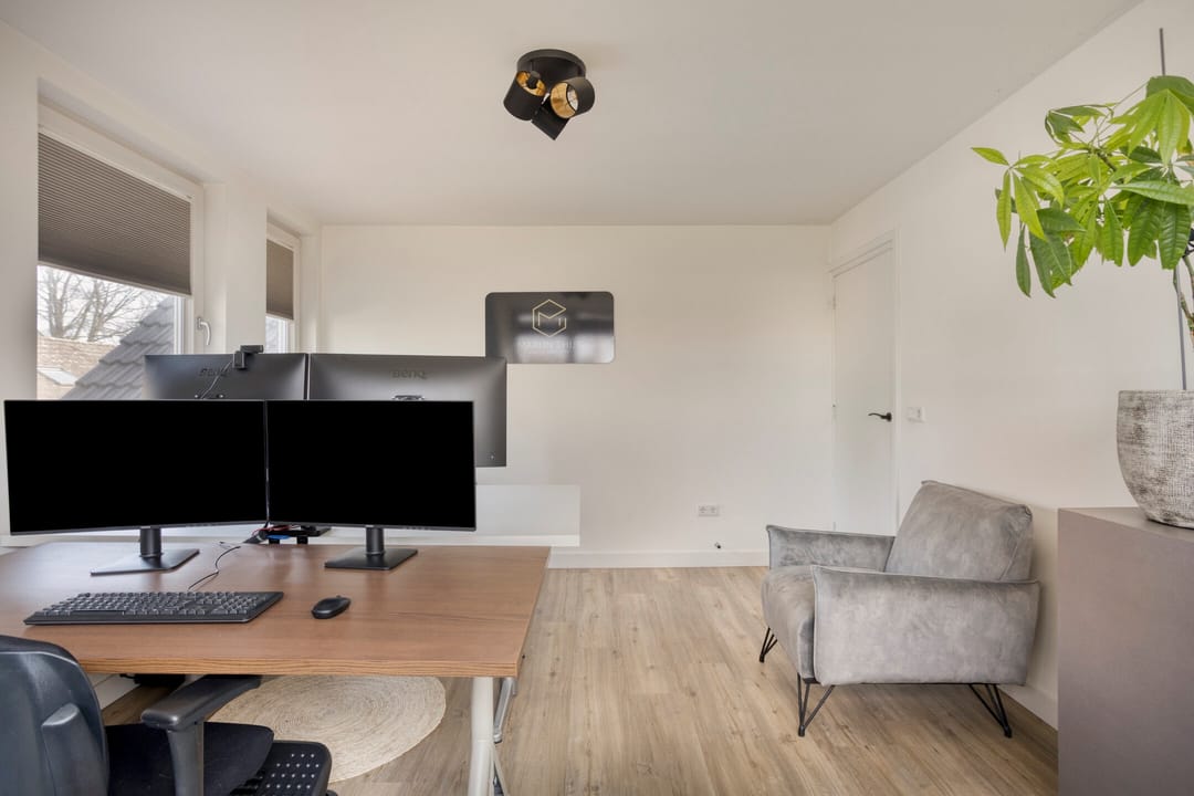 Photo 28 of van den Eijndelaan 43