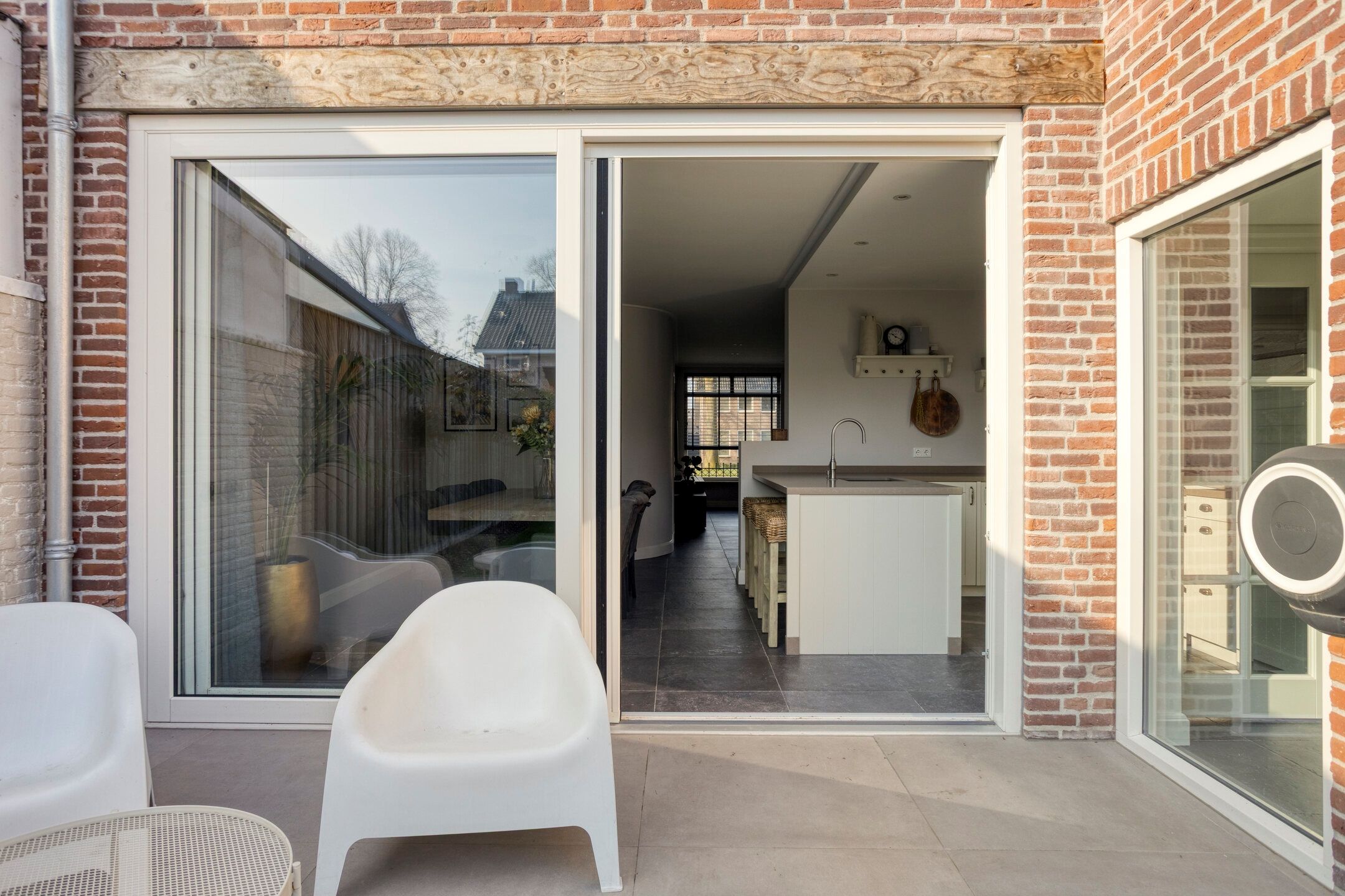 Photo 39 of van den Eijndelaan 43