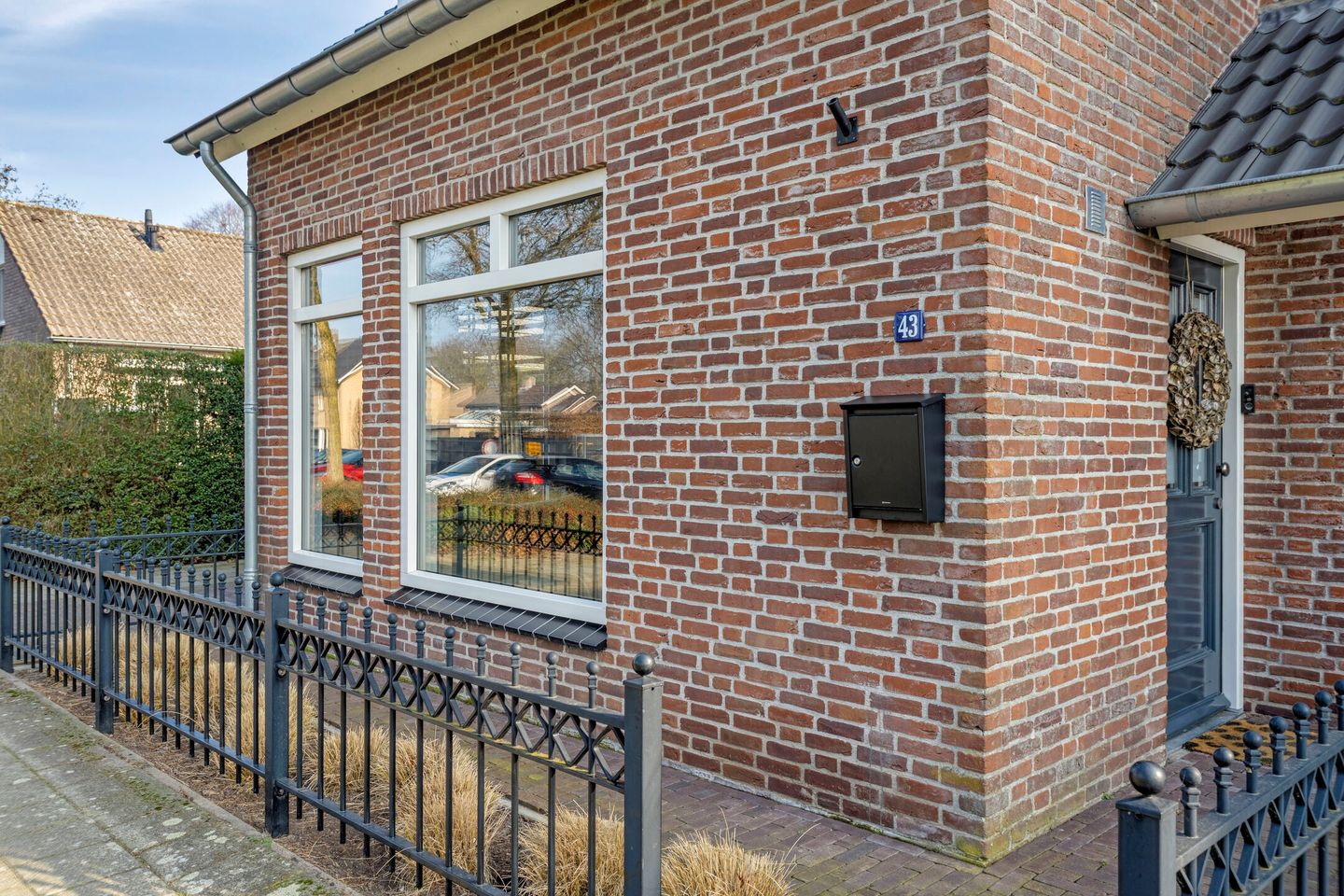 Photo 50 of van den Eijndelaan 43