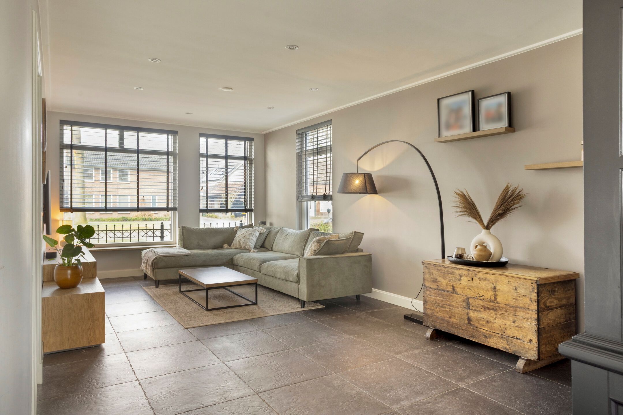 Photo 6 of van den Eijndelaan 43