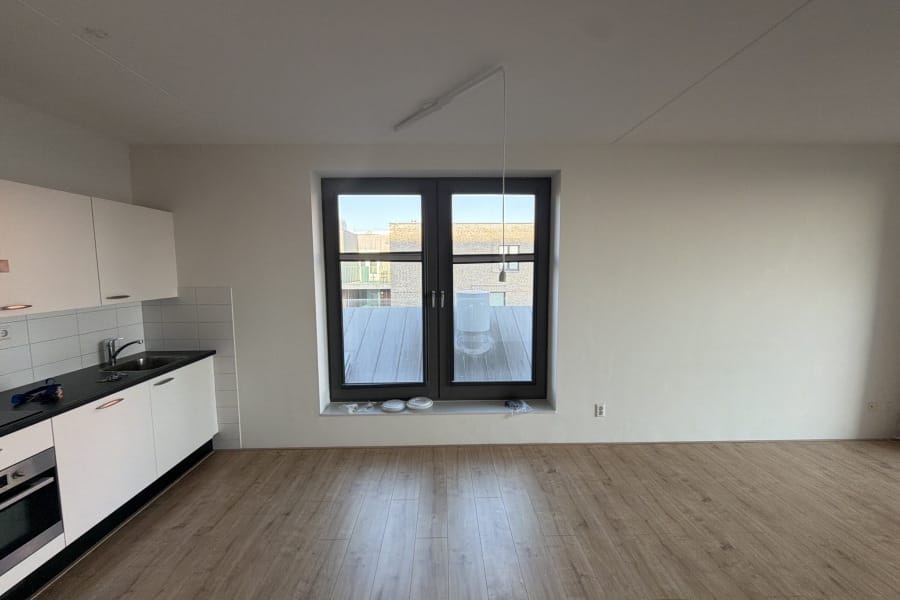 Foto 5 van Oostenburgermiddenstraat 661