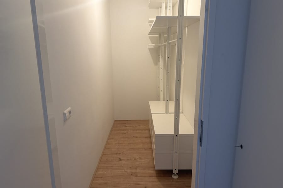 Foto 6 van Oostenburgermiddenstraat 661