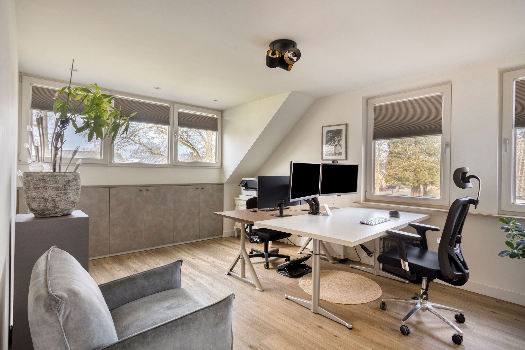 Photo 27 of van den Eijndelaan 43