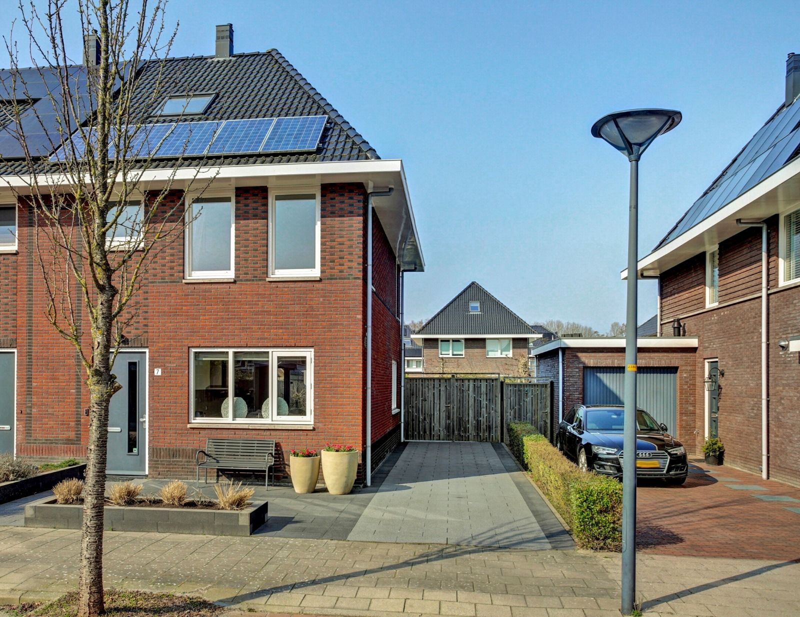 Buying a house in The Netherlands., Legipontlaan 7