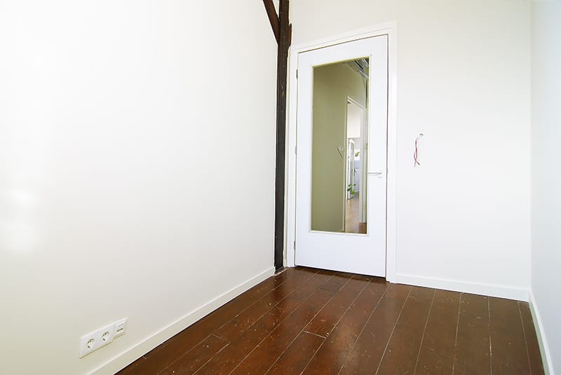 Bekijk foto 3 van Warmoesstraat 149