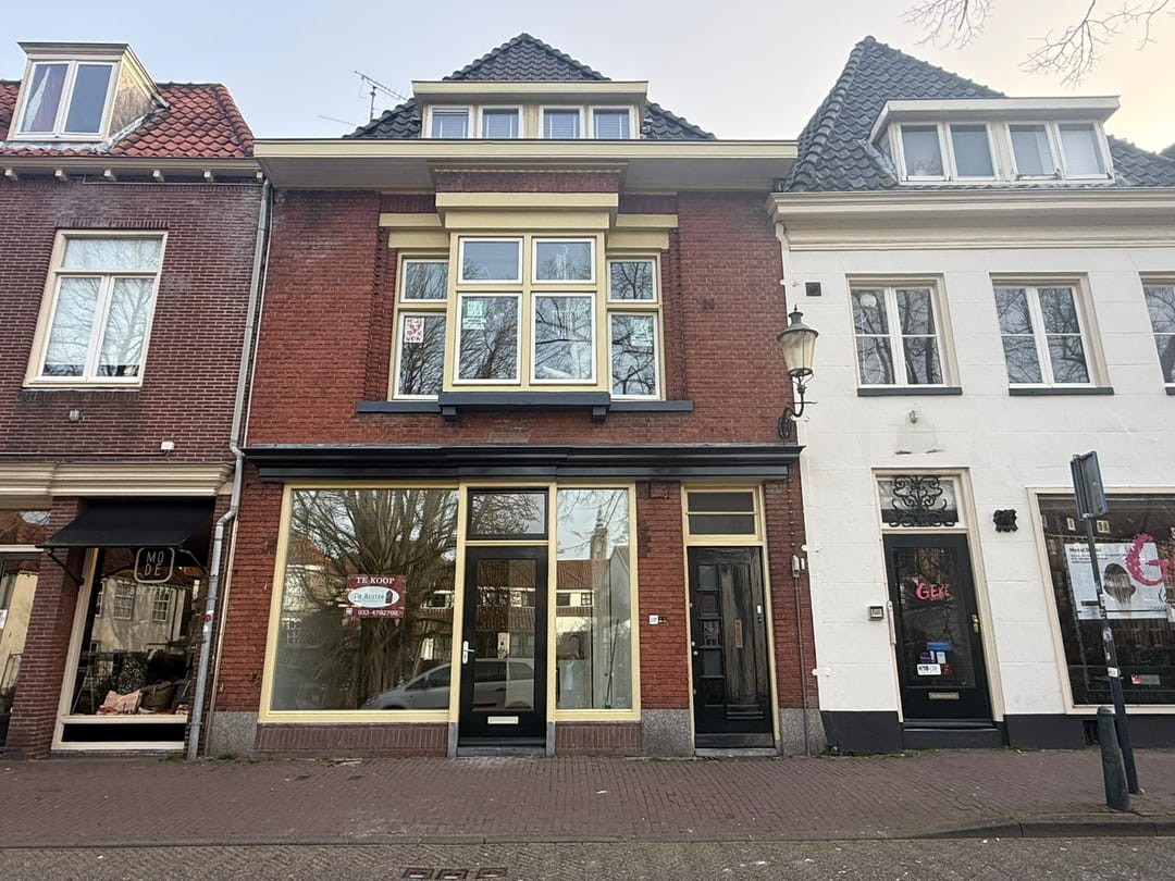 Photo 1 of Zuidsingel 69