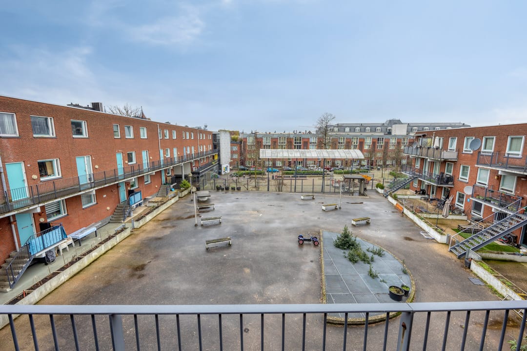 Foto 13 van Coolsestraat 153