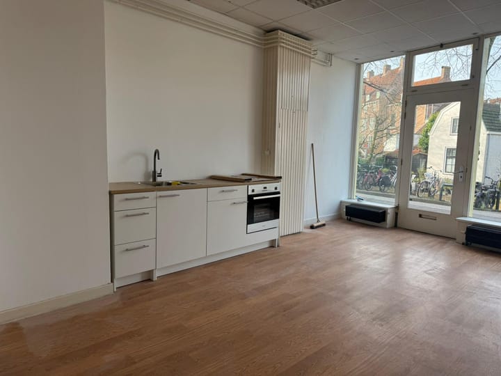 Photo 2 of Zuidsingel 69