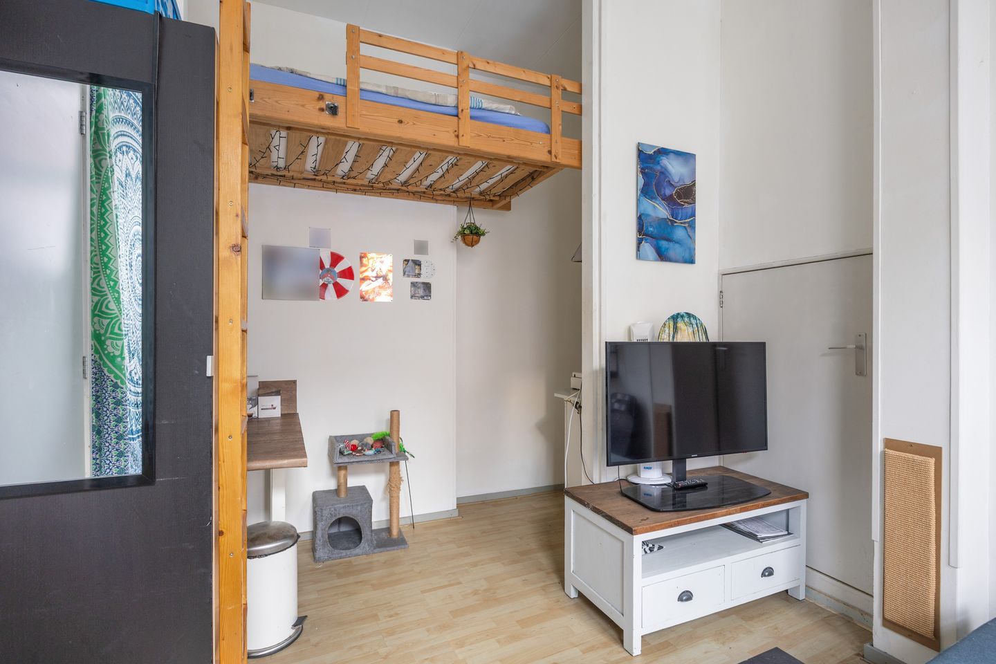 Photo 14 of Van Sijsenstraat 8