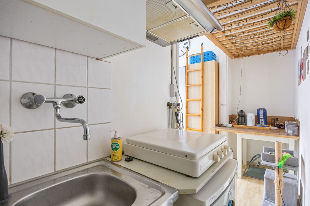 Photo 17 of Van Sijsenstraat 8