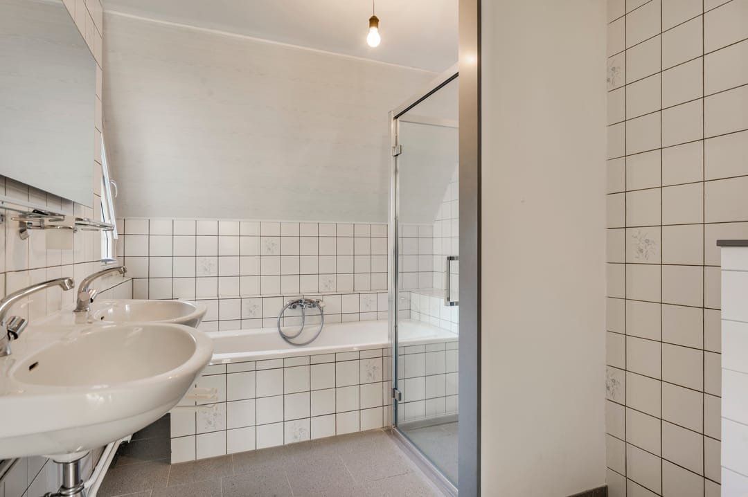 Foto 13 van Veulenerbank 76