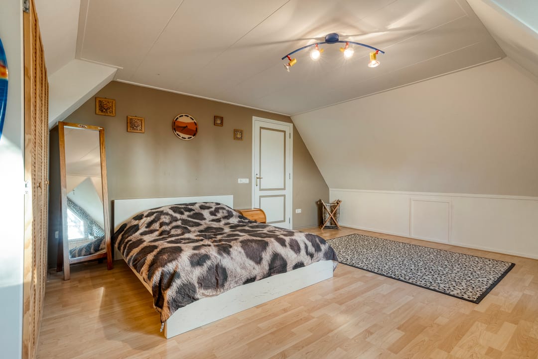 Exclusive living at the forest edge - space, freedom, and professional work-live comfort — 52