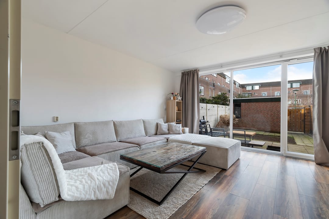 Foto 16 van Meindert Hobbemastraat 21