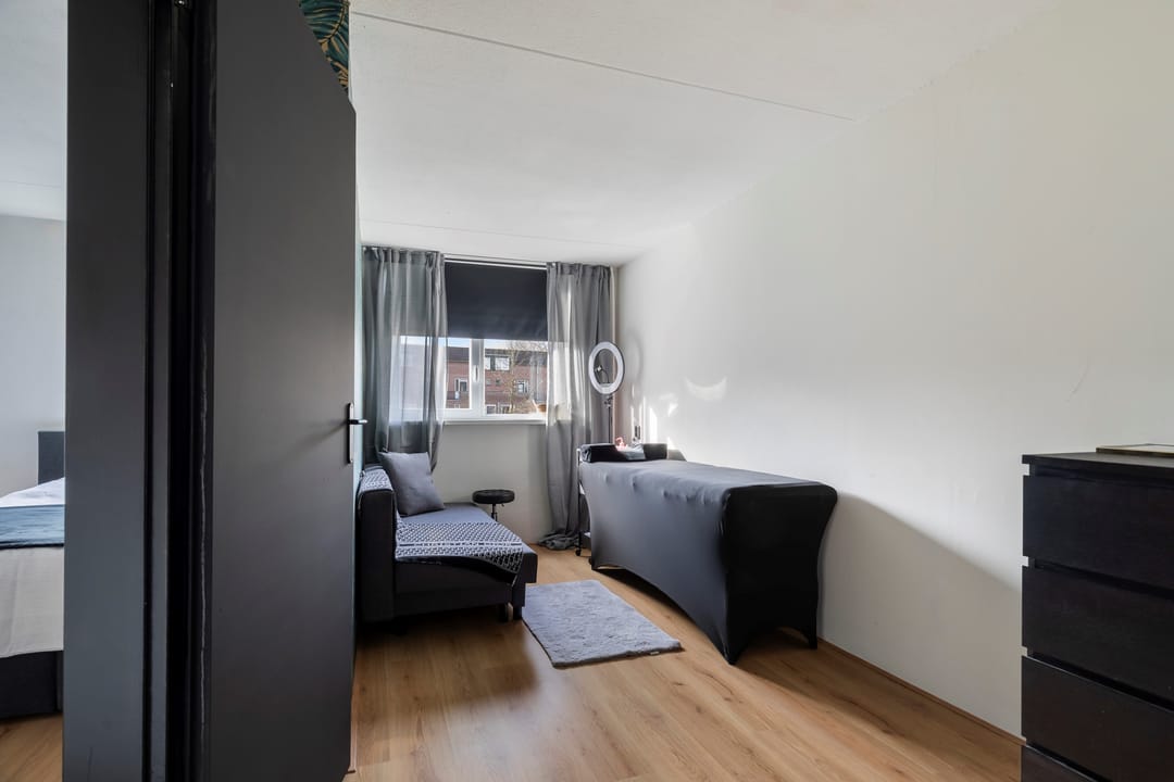 Foto 22 van Meindert Hobbemastraat 21