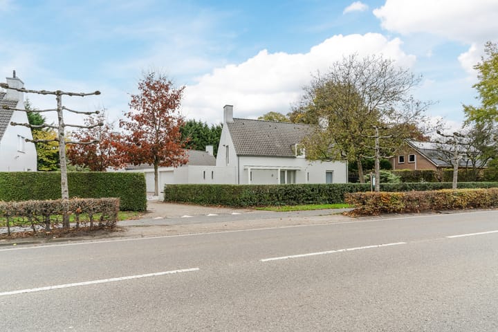 Photo 4 of Tilburgseweg 12-A