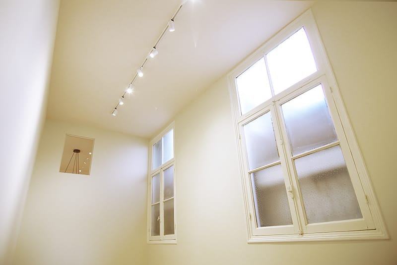 Bekijk foto 3 van Warmoesstraat 155