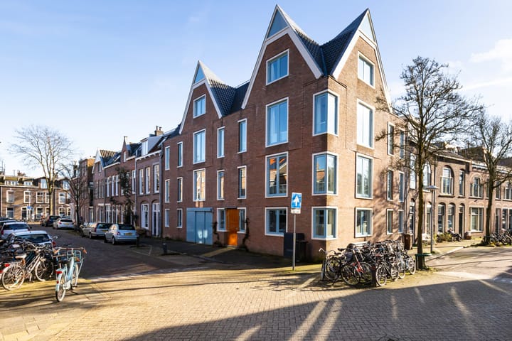 Van Leeuwenhoeckstraat 18