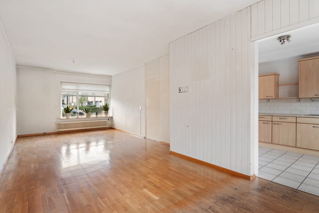 Photo 11 of Voltairestraat 21