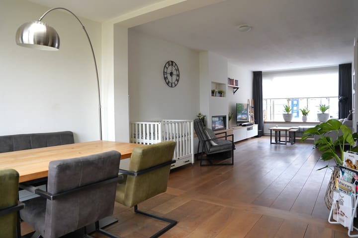 Photo 4 of Jacob van Ruysdaelstraat 16