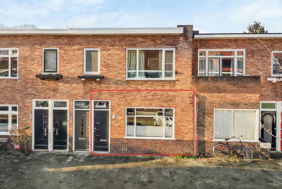 Photo 1 of Johannes Uitenbogaertstraat 42