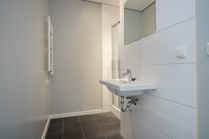 Photo 5 of Bomanshof 217-U