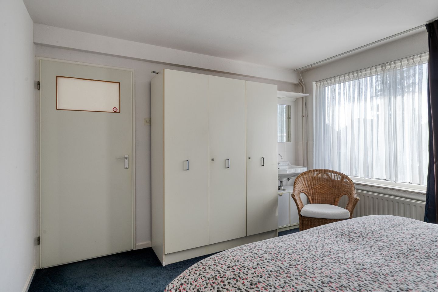 Spacious Semi-Detached House with Sunroom and Five Bedrooms in Quiet Nuenen Location — 27
