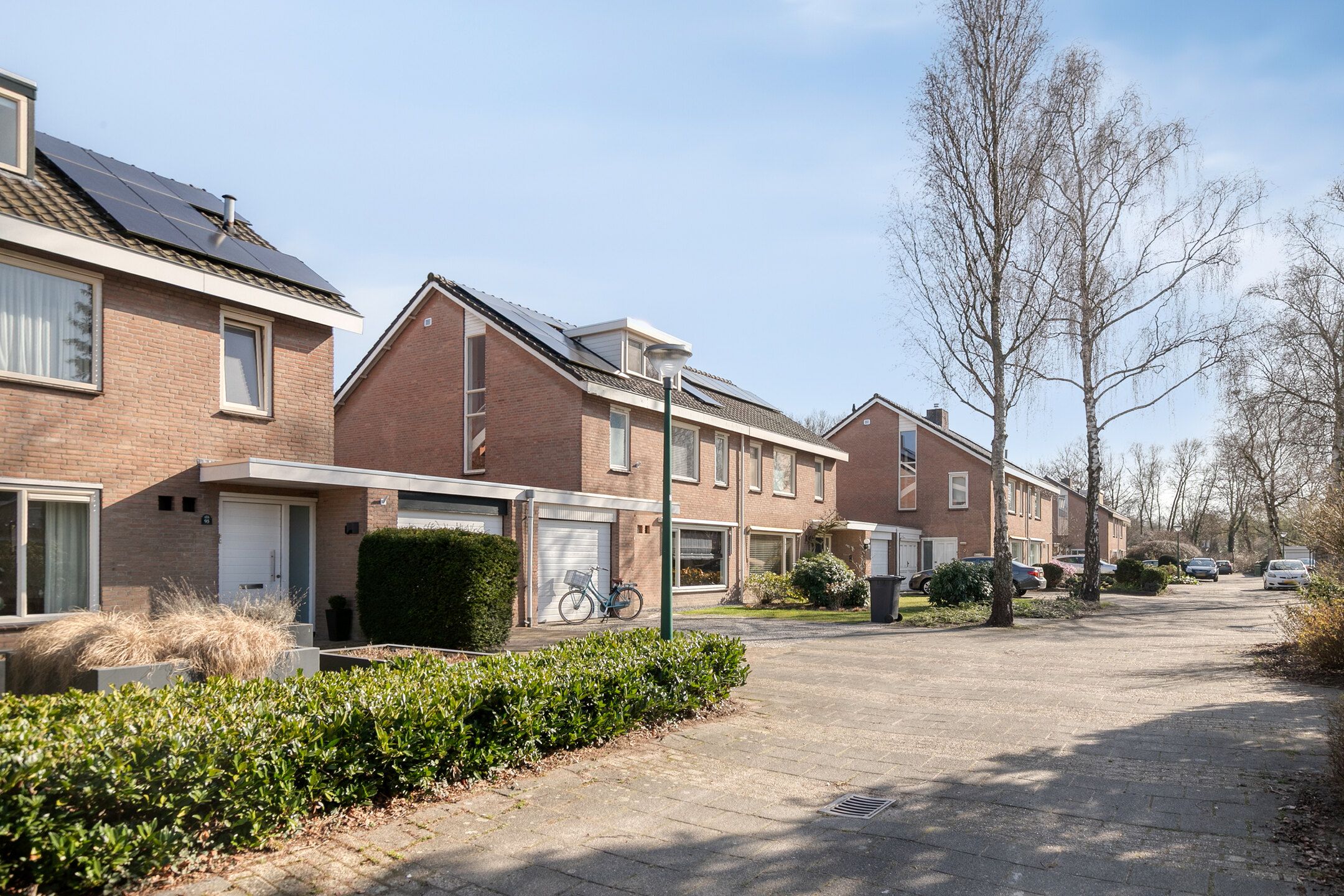 Spacious Semi-Detached House with Sunroom and Five Bedrooms in Quiet Nuenen Location — 43