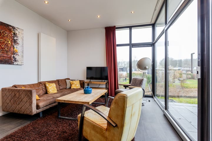 Photo 2 of Zuiderweg 2-R0090