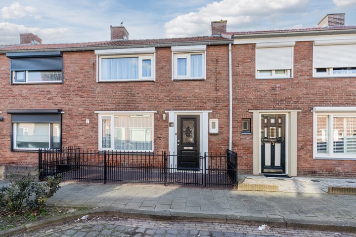 Photo 2 of van Bergenstraat 17