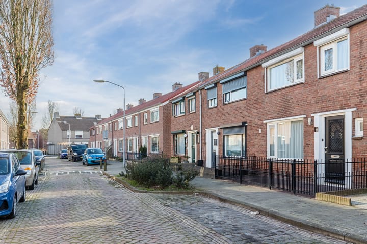 Photo 3 of van Bergenstraat 17