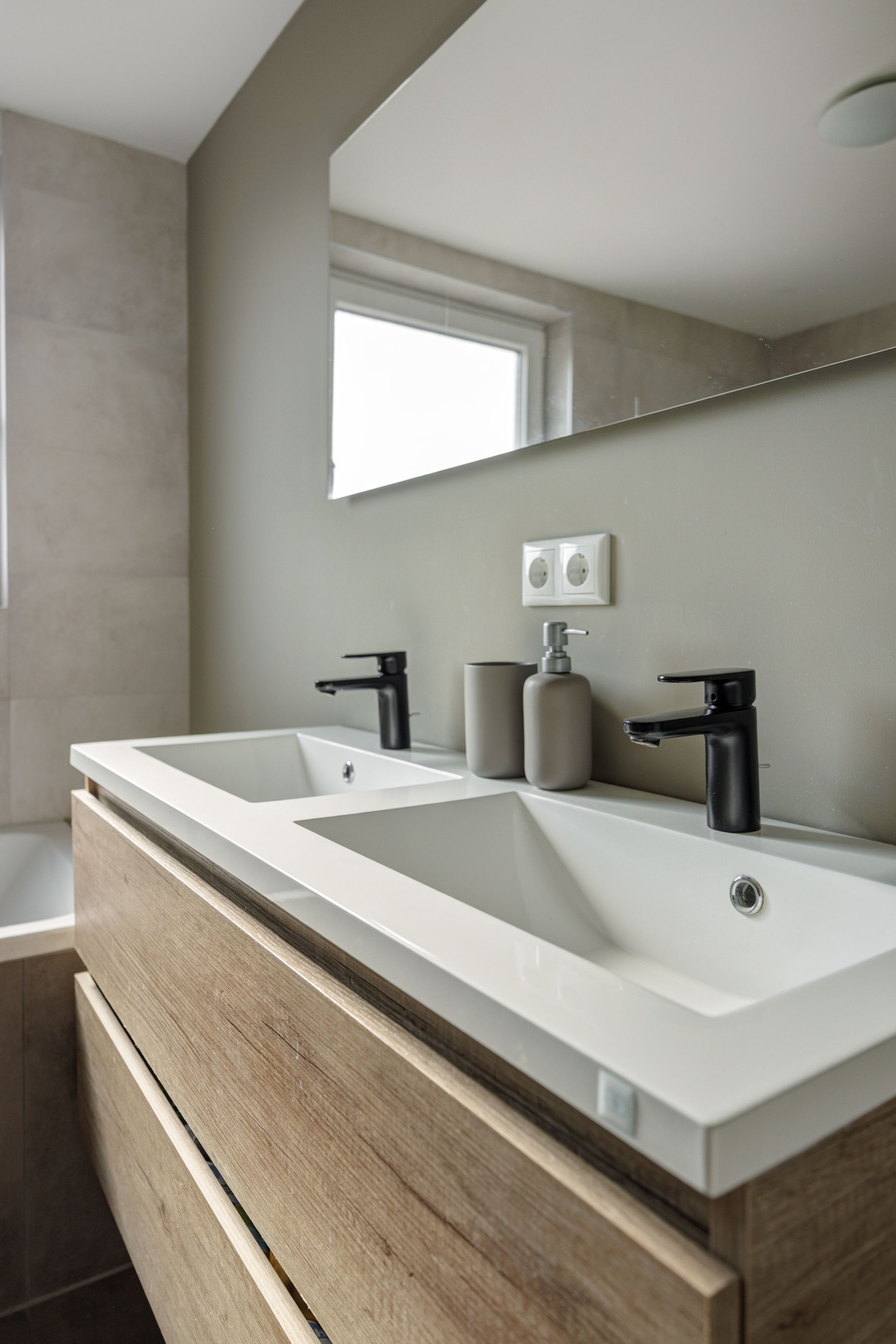 Photo 27 of Utrechtstraat 18