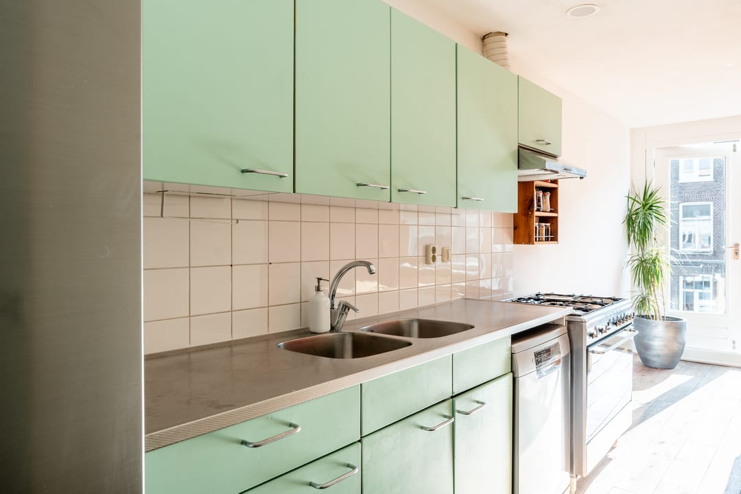 Spectacular Maisonette with 5.10m High Ceiling Living Room near Oosterpark — 19