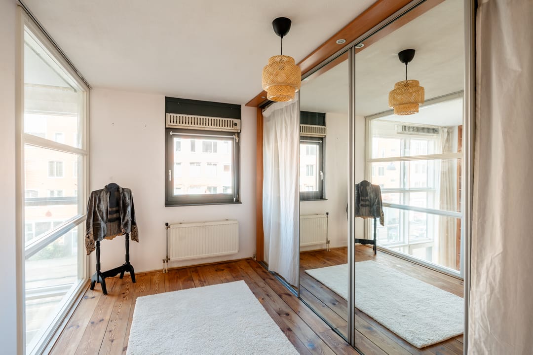 Spectacular Maisonette with 5.10m High Ceiling Living Room near Oosterpark — 28