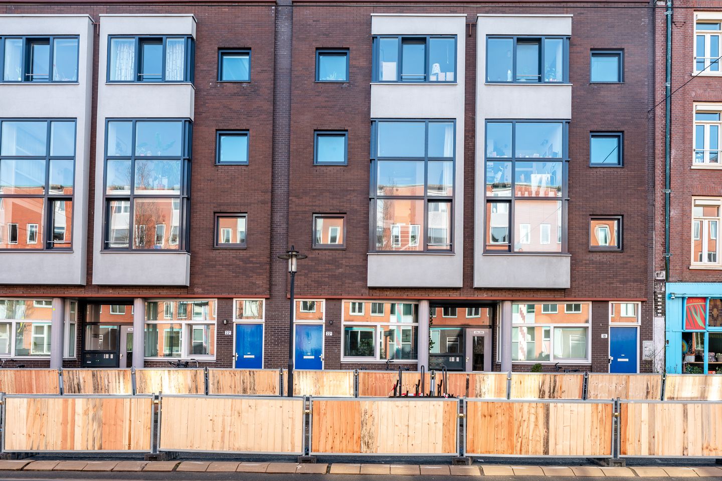 Spectacular Maisonette with 5.10m High Ceiling Living Room near Oosterpark — 31
