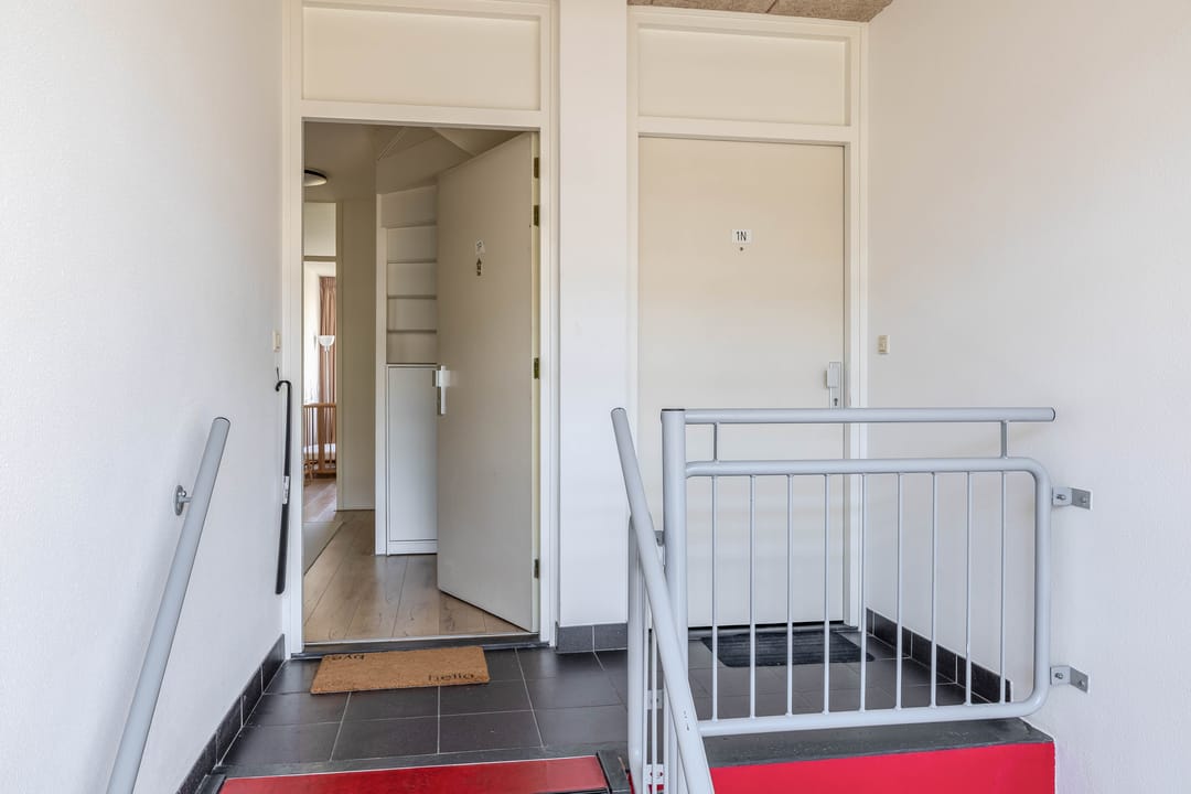 Photo 8 of Amalia van Solmsstraat 1-P