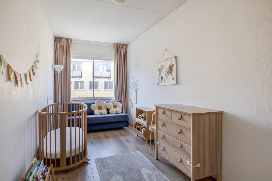 Photo 16 of Amalia van Solmsstraat 1-P