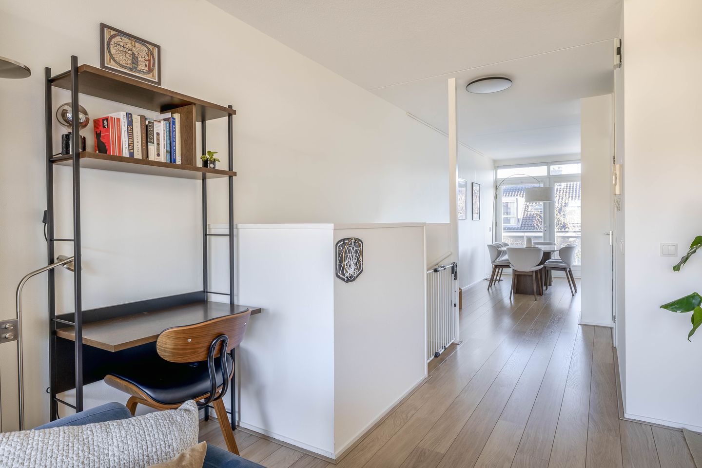 Photo 19 of Amalia van Solmsstraat 1-P