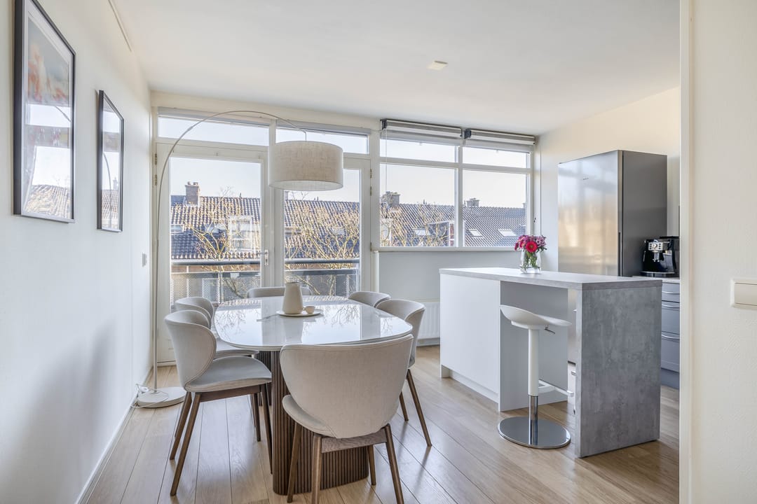 Photo 28 of Amalia van Solmsstraat 1-P