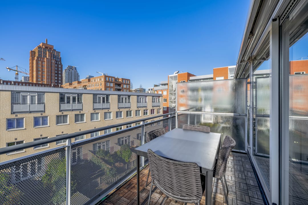 Photo 37 of Amalia van Solmsstraat 1-P