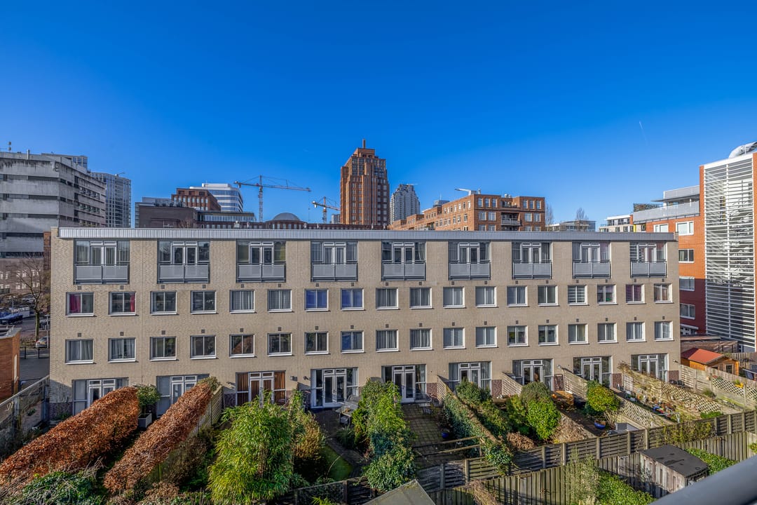 Photo 38 of Amalia van Solmsstraat 1-P