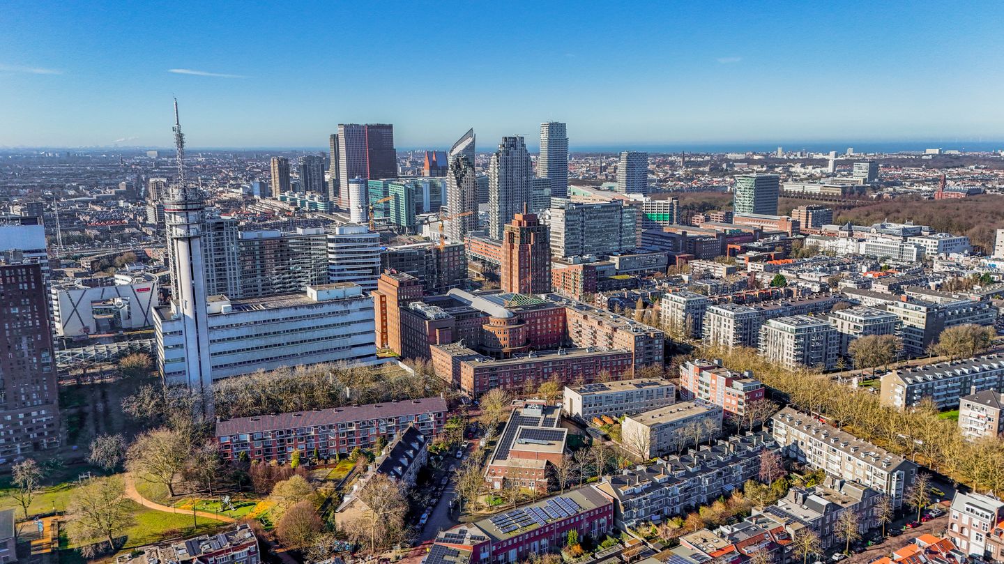 Photo 44 of Amalia van Solmsstraat 1-P