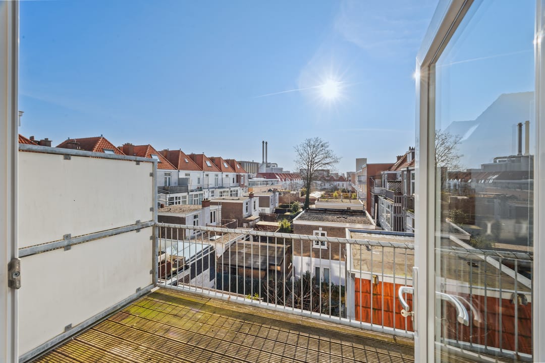 Photo 2 of Weimarstraat 40-B