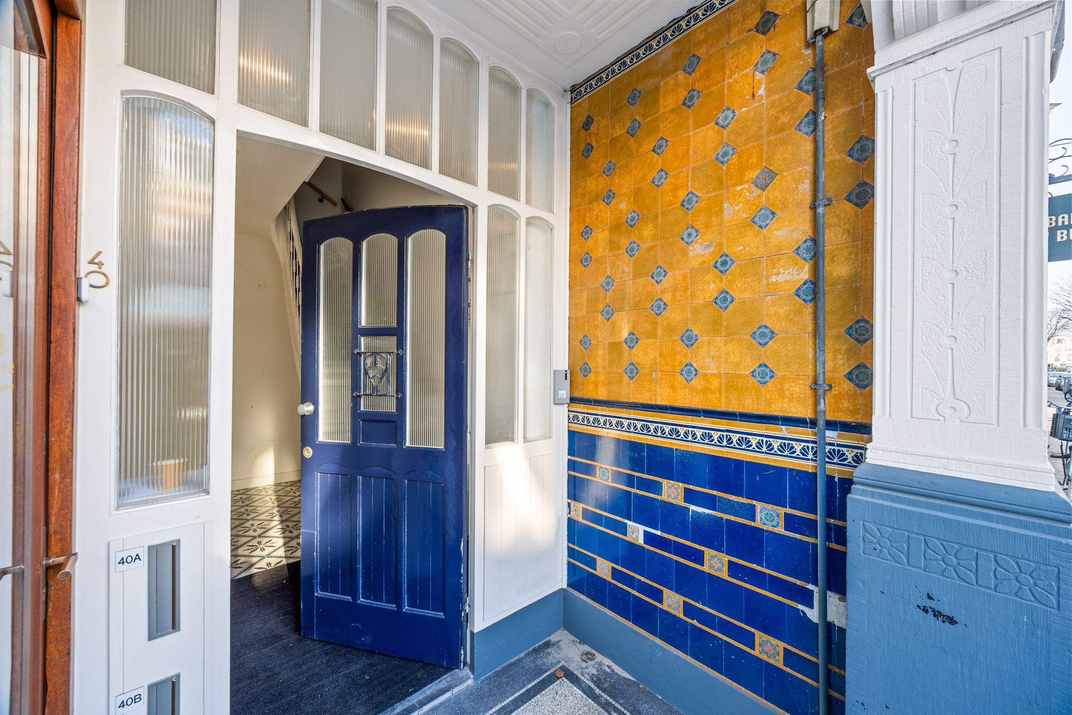 Photo 6 of Weimarstraat 40-B