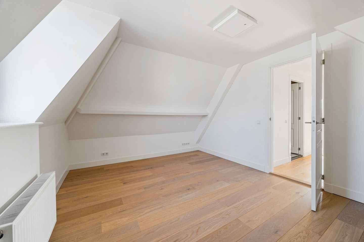 Photo 29 of Weimarstraat 40-B